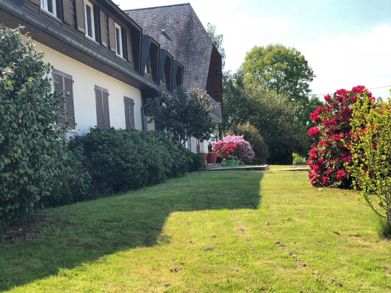 ホテル La Cle Des Champs Le Teilleul エクステリア 写真
